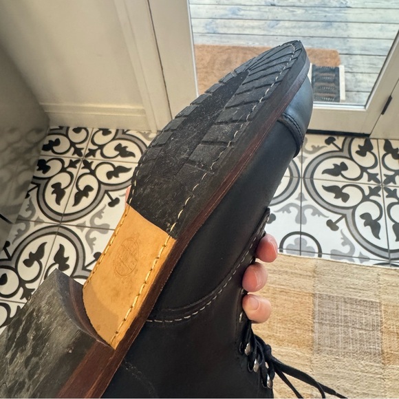 Wolverine Dark Leather 1000 Mile Boots, Cap Toe - Picture 3 of 10